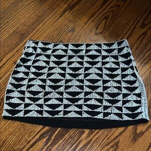 Zara Black and White Patterned Mini Skirt